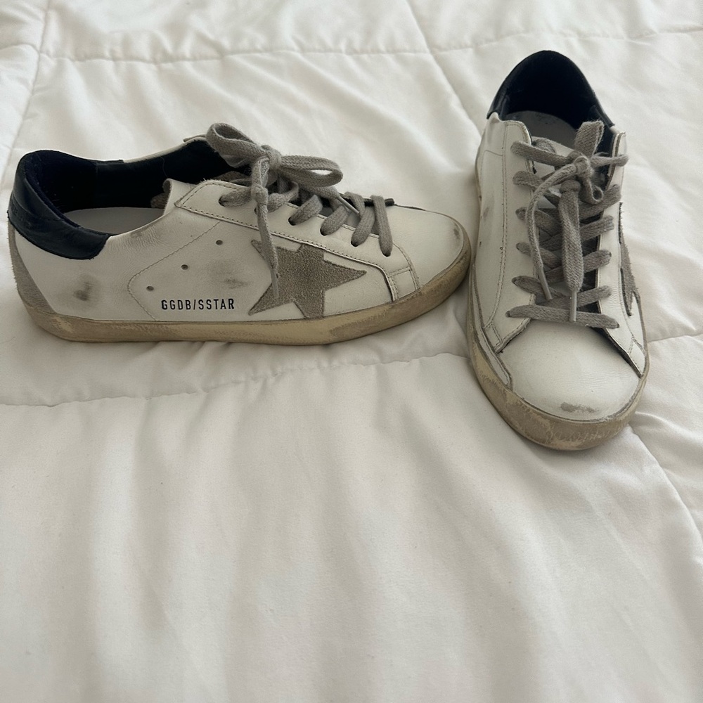 Golden Goose sneakers 🤍